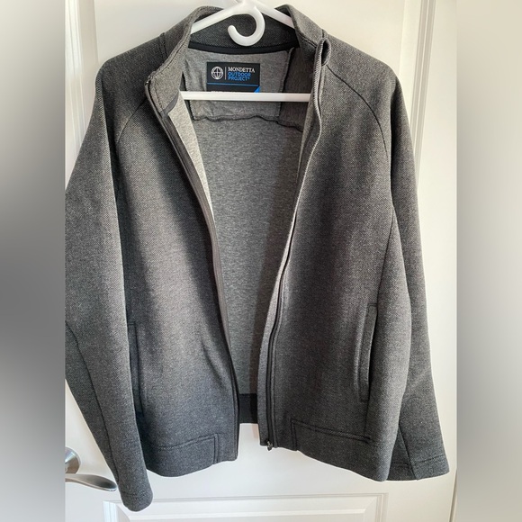 Mondetta Men's Zip Up Jacket / Sweater. Size Medium. - Picture 2 of 4